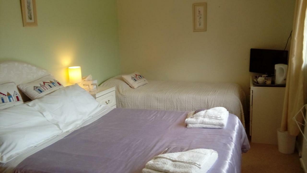 Hotel Lavender House à Bridgend  Extérieur photo